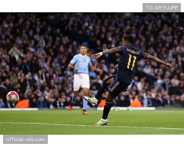 欧冠席位关键战前瞻：法兰克福与弗赖堡的“六分之战”